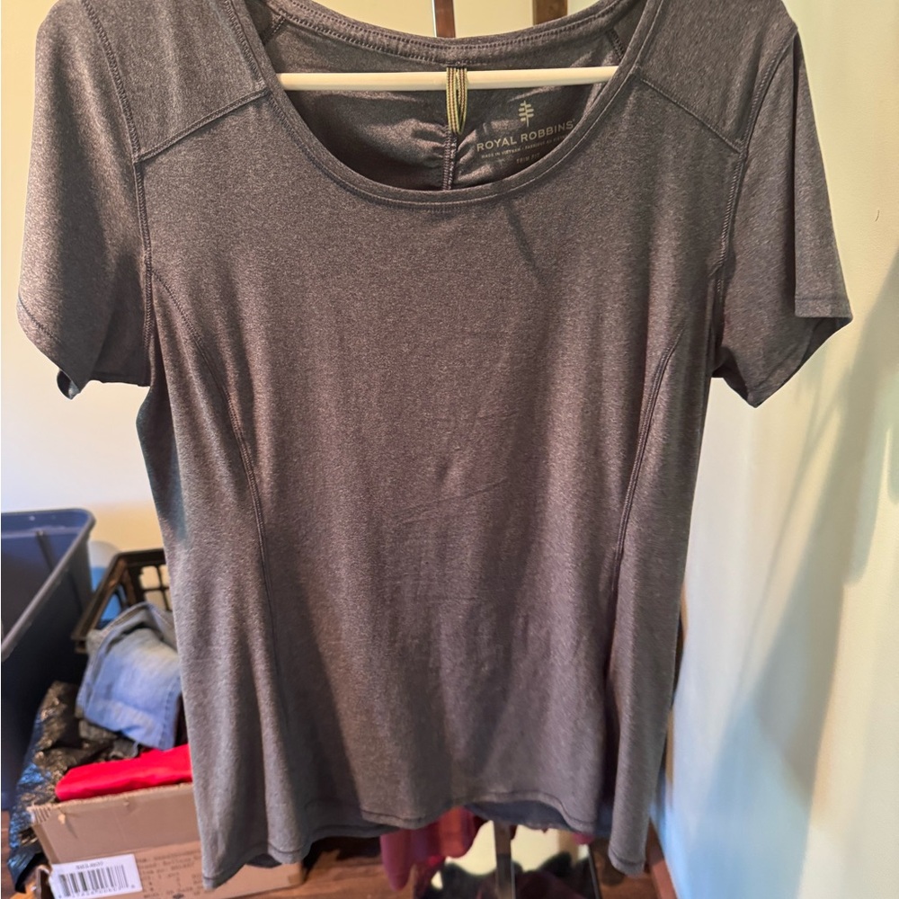Royal Robbins Women's Charcoal Short Sleeve Tee